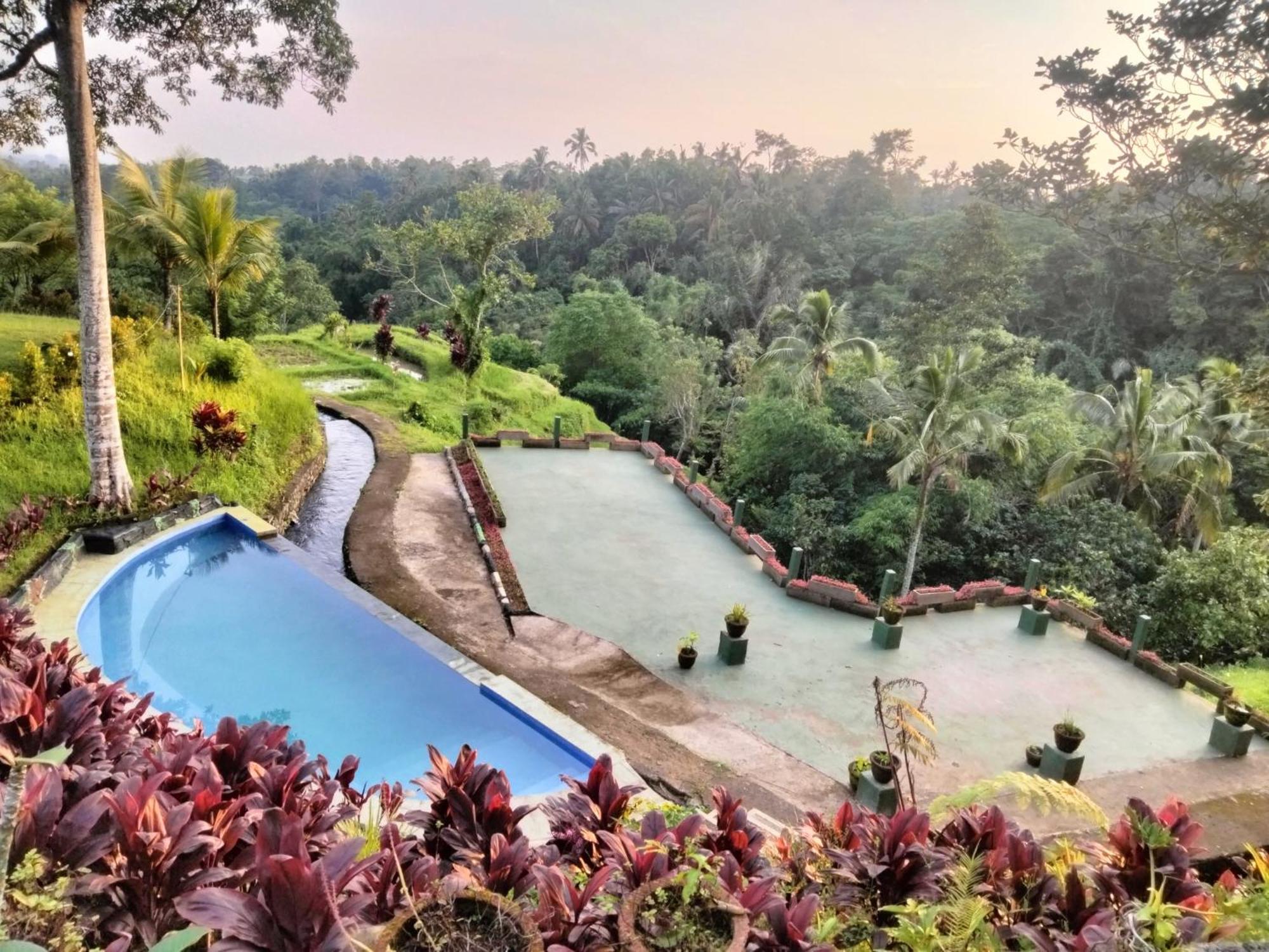 Sang Tirta Resort Penebel Εξωτερικό φωτογραφία
